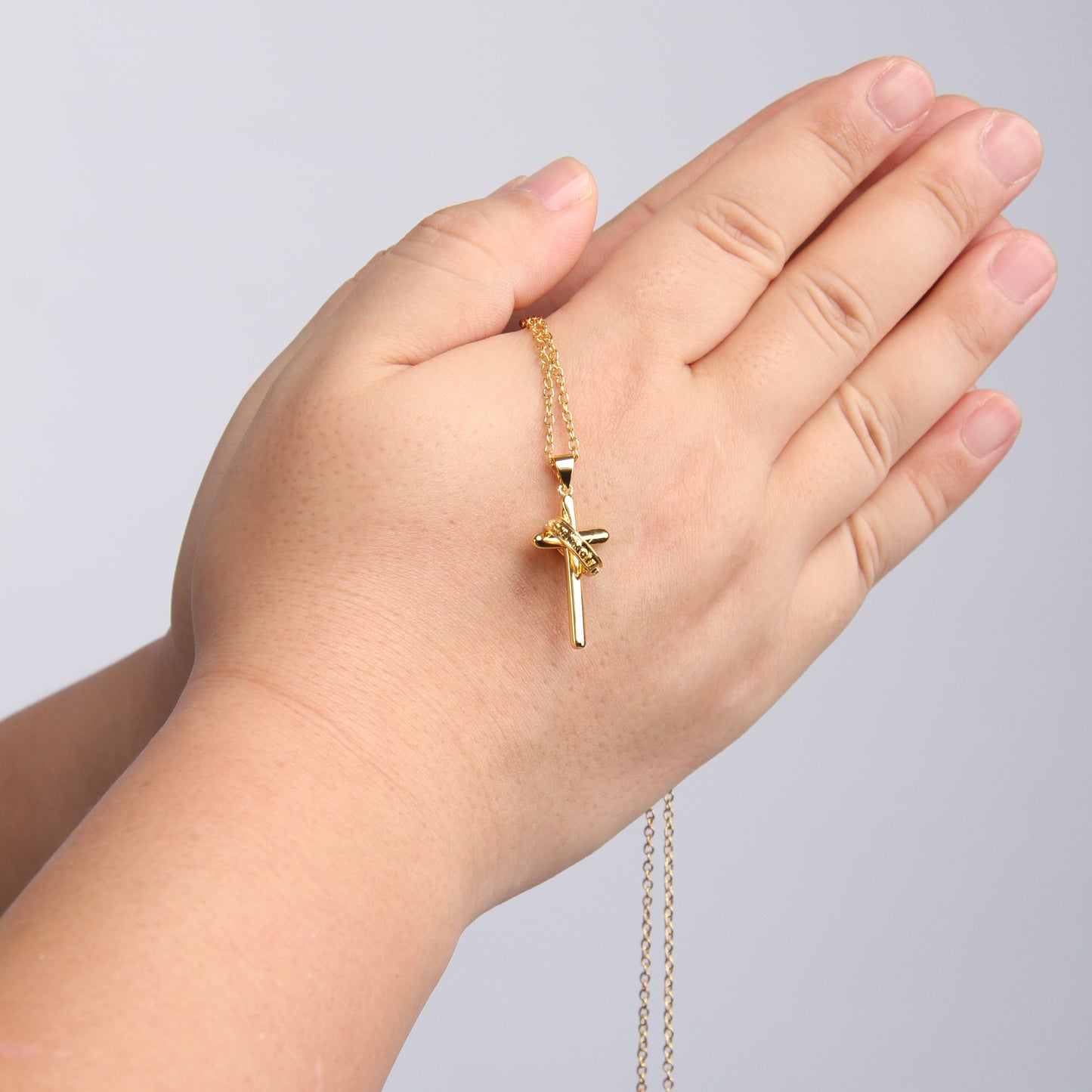 Para mi hijo - Collar con cruz antiestrés